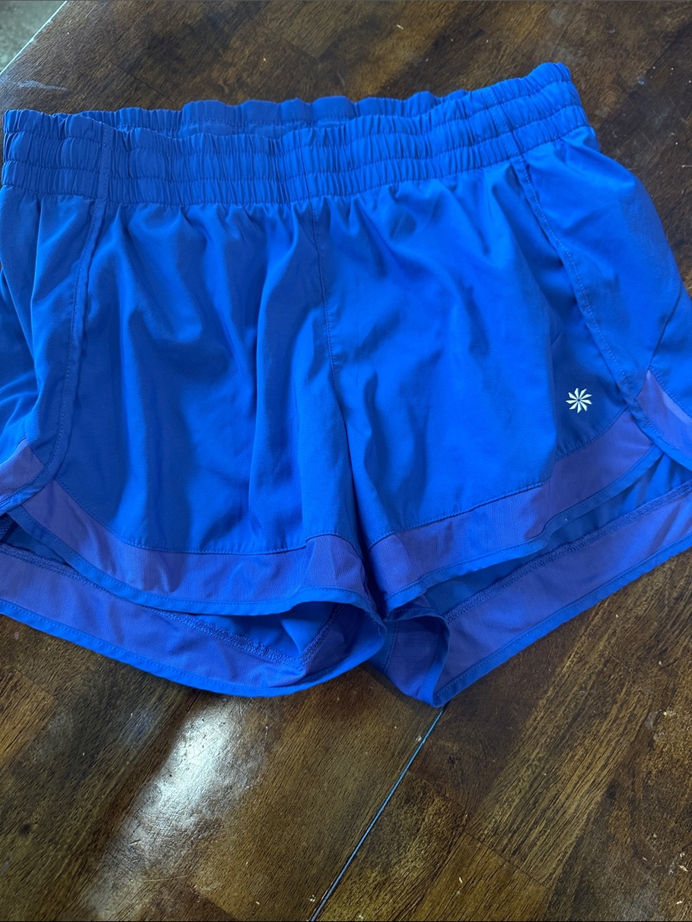 Women’s Athleta mesh racer Run Shorts - Blue